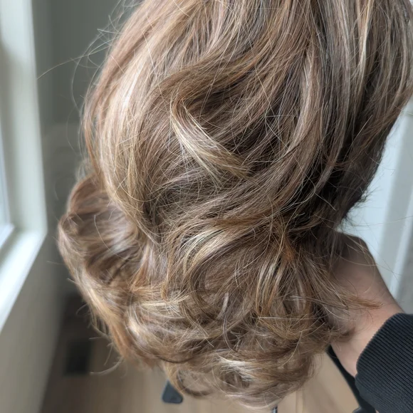 Belle Tress Nutella Buttercream Wig - Picture 3 of 9